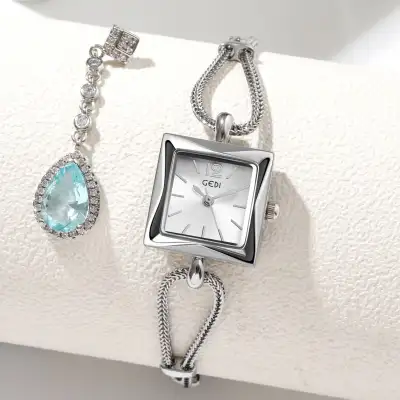 High-grade Simple Small Square Plate Alloy Bracelet Watch Antique Style