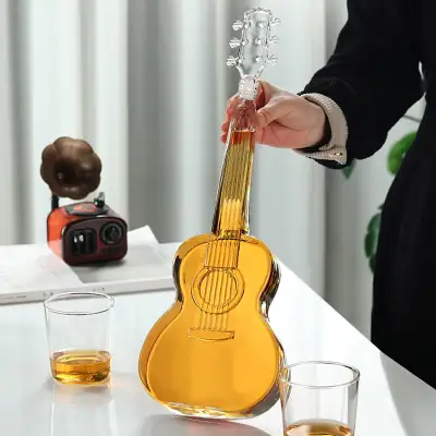 Creative Guitar Decanter Set With High Borosilicate Glass