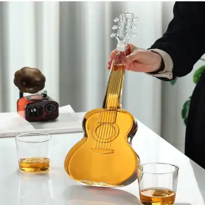 Creative Guitar Decanter Set With High Borosilicate Glass