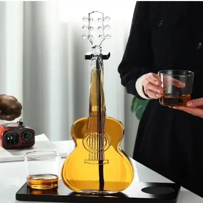 Creative Guitar Decanter Set With High Borosilicate Glass