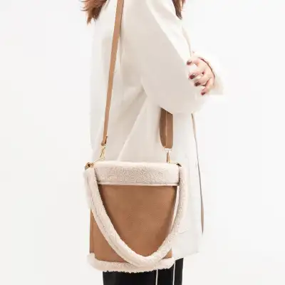 Women's Autumn And Winter Plush PU Leather Bucket Bag