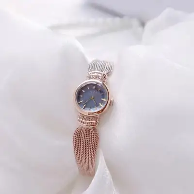 Retro Net Thin Chain Exquisite Quartz Watch