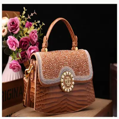 Fashion New Patent Leather Diamond Portable Shoulder Bag