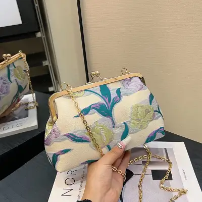 Shell Chain Flower Shoulder Bag Fashion