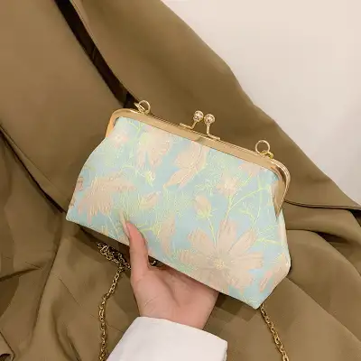 Shell Chain Flower Shoulder Bag Fashion