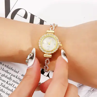 New Fashion Diamond Round Women's Watch Adjustable Bracelet Watch Women's Quartz Watch