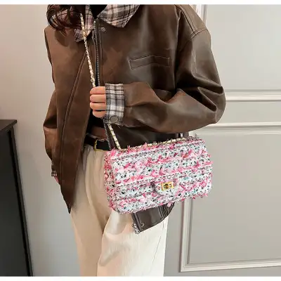 Trendy All-match Shoulder Messenger Bag