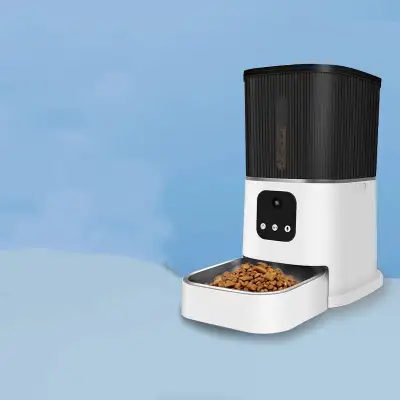 Pet Remote Control Intelligent Feeding Machine Real-time Voice Video