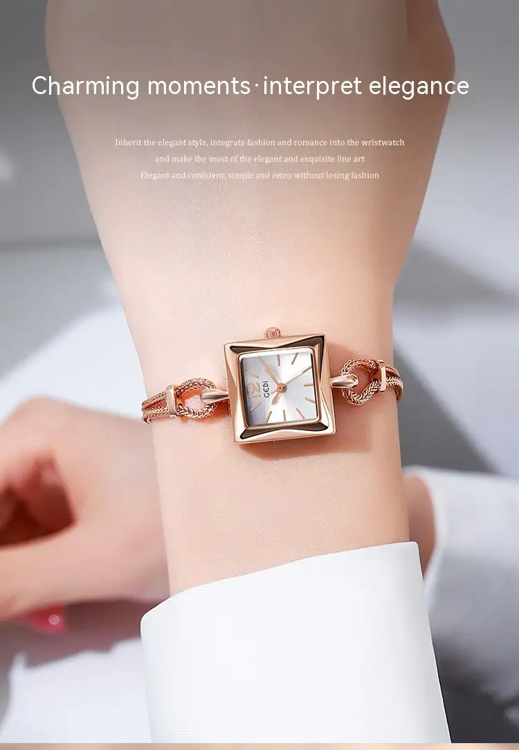 High-grade Simple Small Square Plate Alloy Bracelet Watch Antique Style