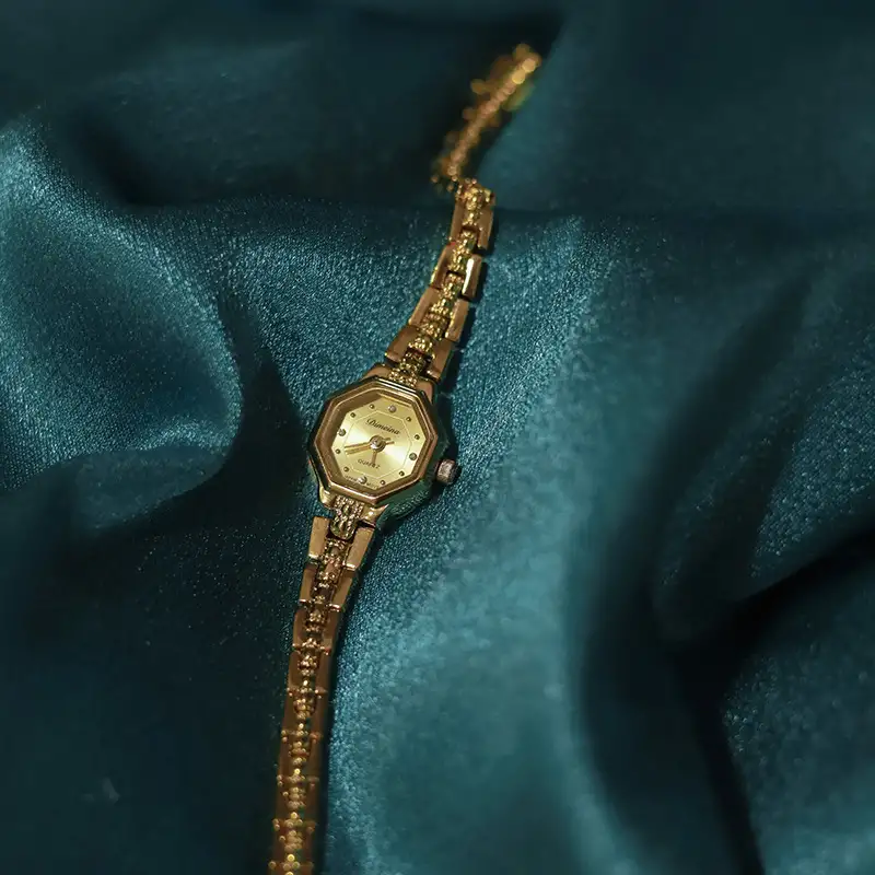 Copper Strips Middle Ancient Watch Female