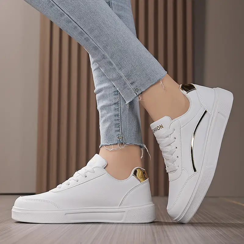 Fashionable Ladies Sneaker Comfortable And Breathable